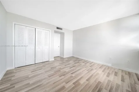 5838 Collins Avenue Miami Beach FL 33140