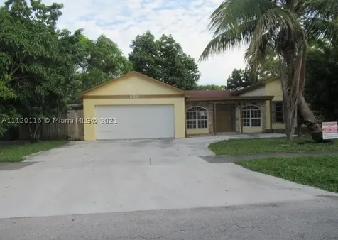 5921 NW 191st Terrace Hialeah FL 33015