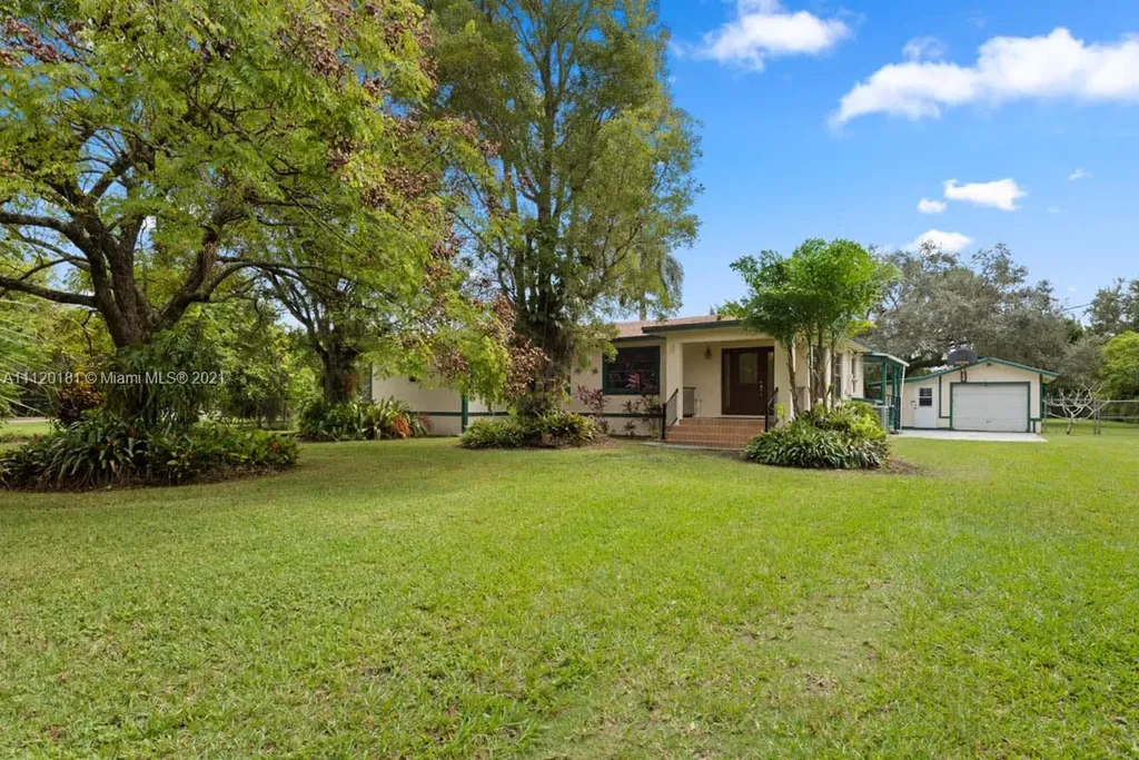 15860 SW 240th Street Homestead FL 33031