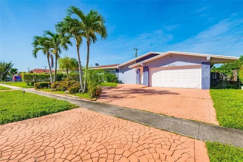 2555 NW 105th Lane Sunrise FL 33322