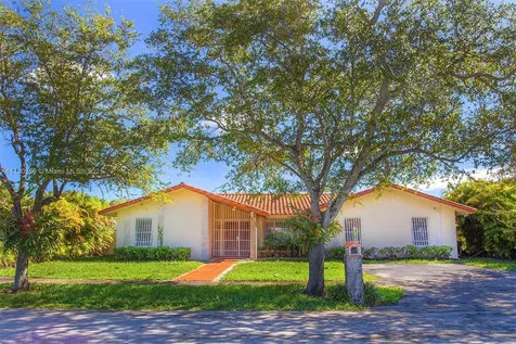 831 SW 103rd Court Miami FL 33174