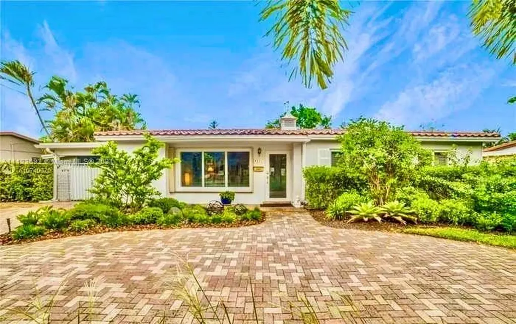 9221 SW 16th Street Miami FL 33165