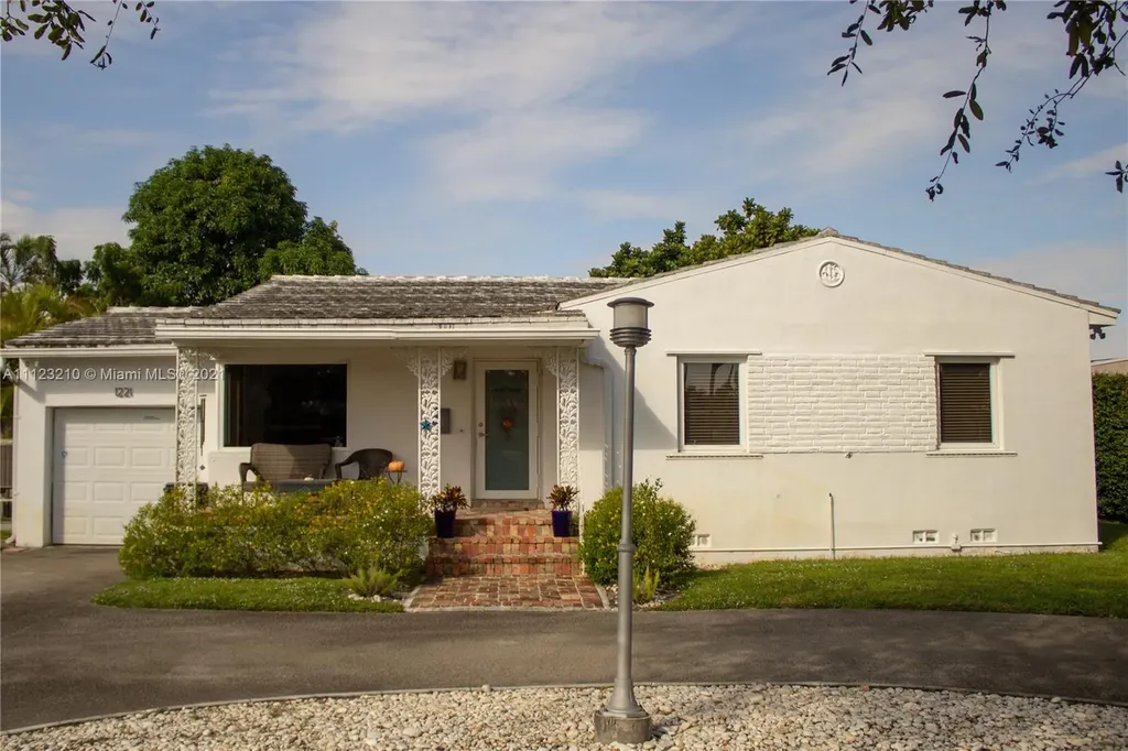 1221 Falcon Avenue Miami Springs FL 33166