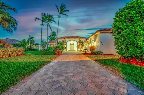 2256 Lynx Avenue Davie FL 33324