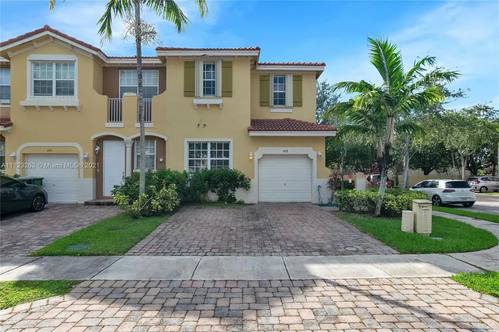 698 NE 21st Avenue Homestead FL 33033