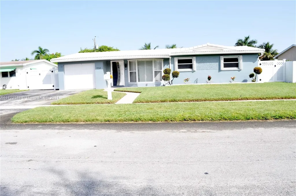 7311 NW 1st Court Pembroke Pines FL 33024