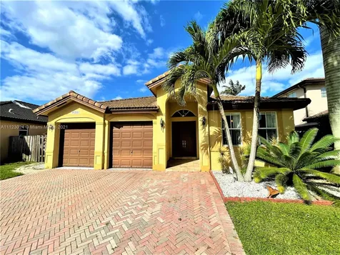 16561 SW 60th Terrace Miami FL 33193