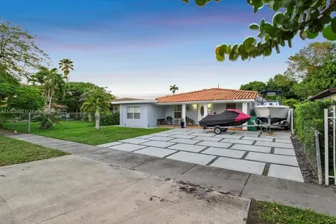 6235 SW 38th Street Miami FL 33155