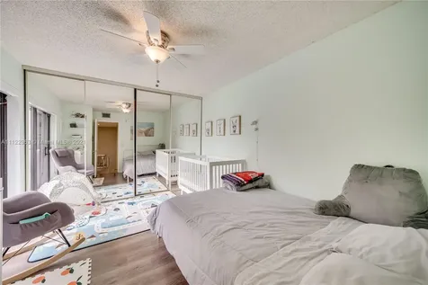 9954 NW 6th Place Plantation FL 33324