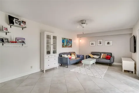 9954 NW 6th Place Plantation FL 33324