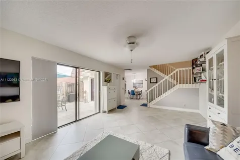 9954 NW 6th Place Plantation FL 33324
