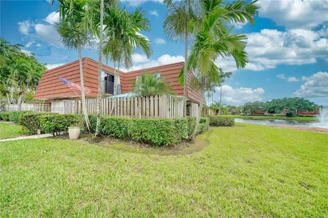 9954 NW 6th Place Plantation FL 33324