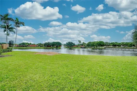 9954 NW 6th Place Plantation FL 33324
