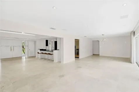 6620 Windsor Lane Miami Beach FL 33141