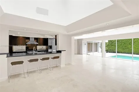 6620 Windsor Lane Miami Beach FL 33141