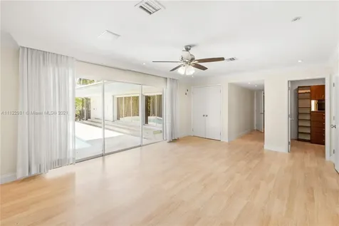 6620 Windsor Lane Miami Beach FL 33141