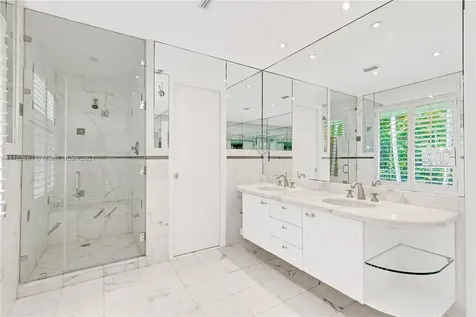 6620 Windsor Lane Miami Beach FL 33141