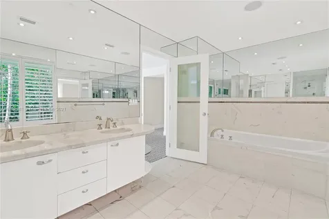 6620 Windsor Lane Miami Beach FL 33141