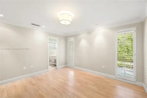 6620 Windsor Lane Miami Beach FL 33141