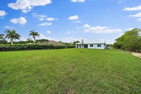 8481 SE Duncan Street Hobe Sound FL 33455