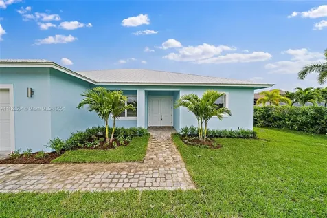 8481 SE Duncan Street Hobe Sound FL 33455