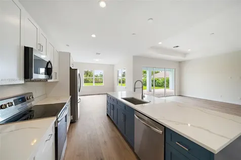 8481 SE Duncan Street Hobe Sound FL 33455