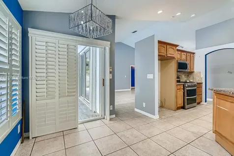 7640 NW 47th Avenue Coconut Creek FL 33073