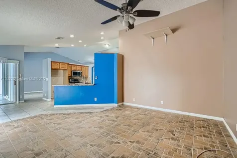 7640 NW 47th Avenue Coconut Creek FL 33073