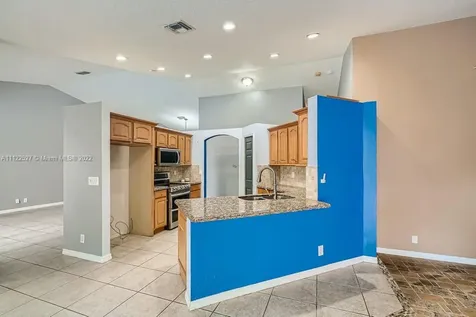 7640 NW 47th Avenue Coconut Creek FL 33073