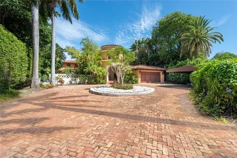 5970 N Bay Road Miami Beach FL 33140