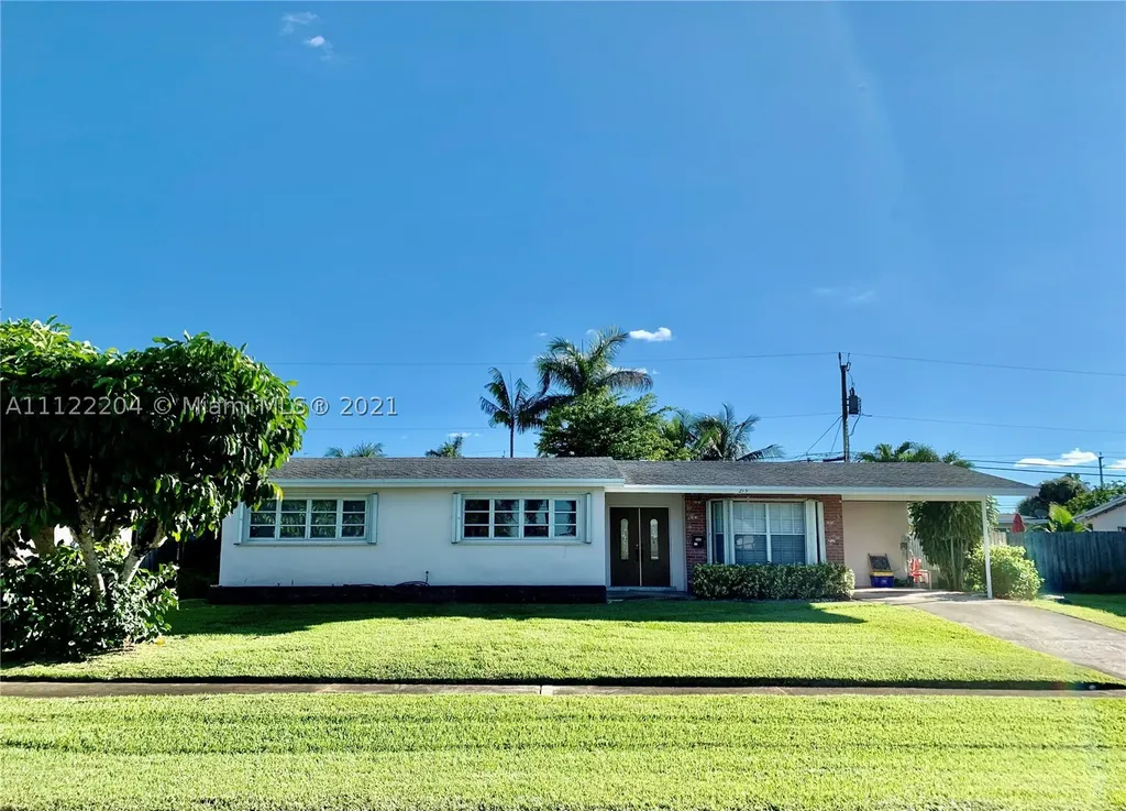 213 Russell Drive Palm Springs FL 33461