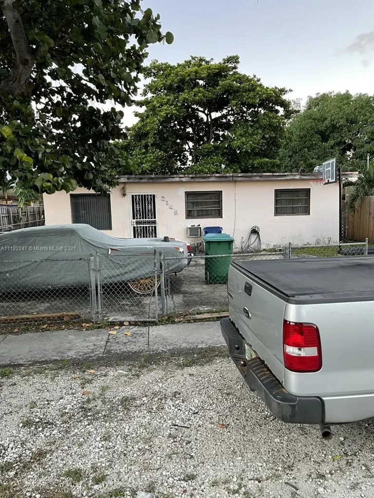 2145 NW 85th Street Miami FL 33147