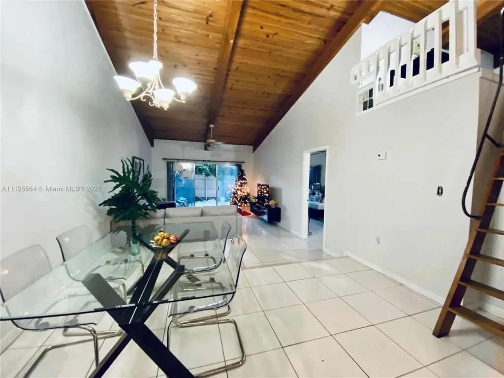 2330 Chestnut Court Pembroke Pines FL 33026