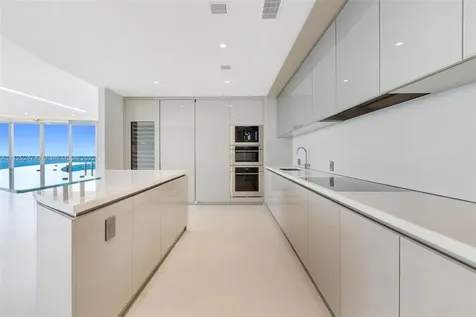 Sunny Isles Beach FL 33160