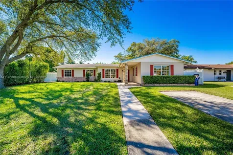 18142 SW 89th Court Palmetto Bay FL 33157