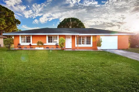 638 SW Everett Court Port St. Lucie FL 34953