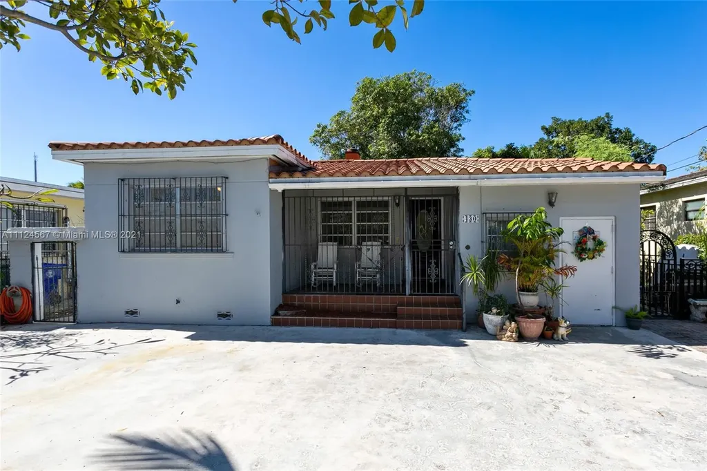 430 SW 32nd Avenue Miami FL 33135