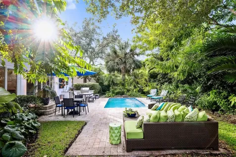 415 Garlenda Avenue Coral Gables FL 33146
