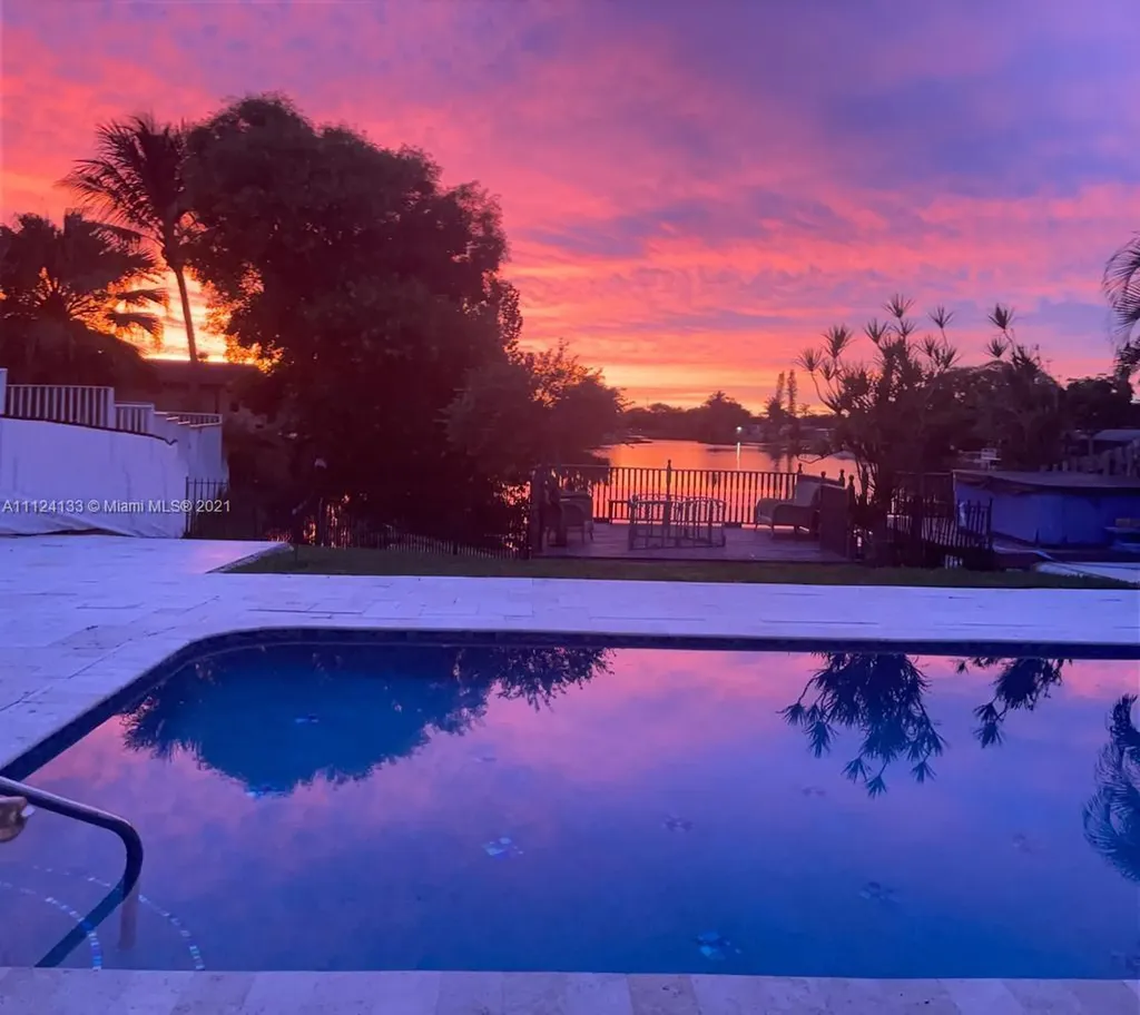 2941 NW 105th Lane Sunrise FL 33322
