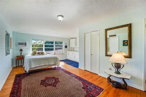 510 W 30th Street Miami Beach FL 33140