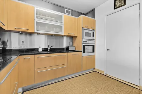 400 Alton Road Miami Beach FL 33139