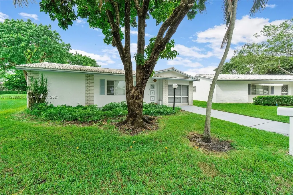 1241 NW 90th Way Plantation FL 33322