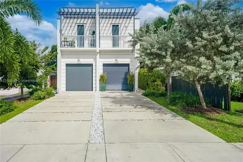 1035 NE 33rd Street Oakland Park FL 33334