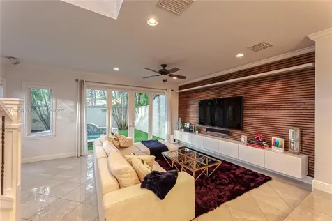 1607 NE 5th Street Fort Lauderdale FL 33301