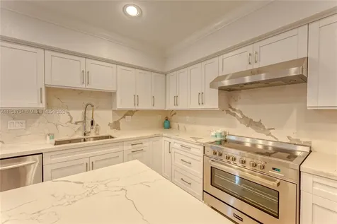 1607 NE 5th Street Fort Lauderdale FL 33301