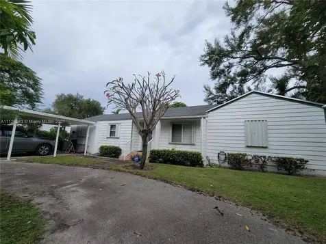 5843 SW 62nd Street Miami FL 33143