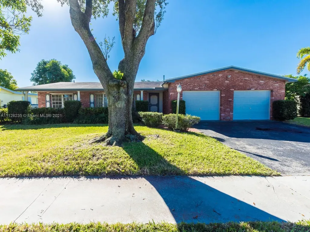 11720 NW 18th Street Pembroke Pines FL 33026