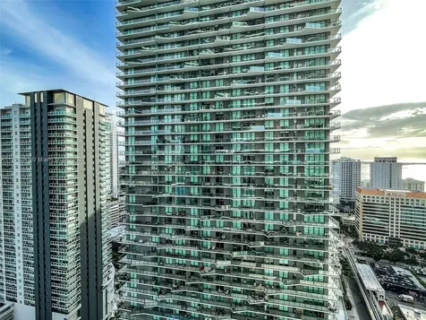 60 SW 13th Street Miami FL 33130
