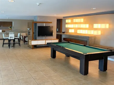 60 SW 13th Street Miami FL 33130
