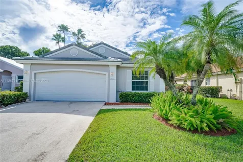 17404 NW 10th Street Pembroke Pines FL 33029
